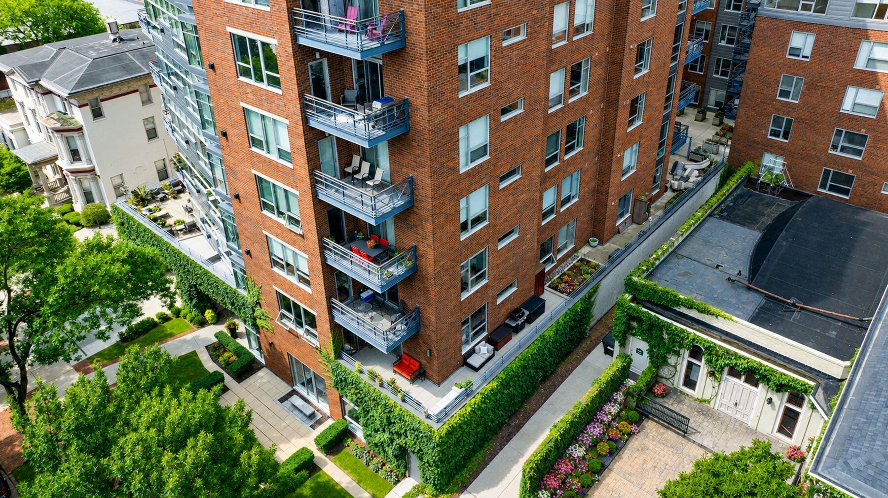 1111 N Marshall St, 205