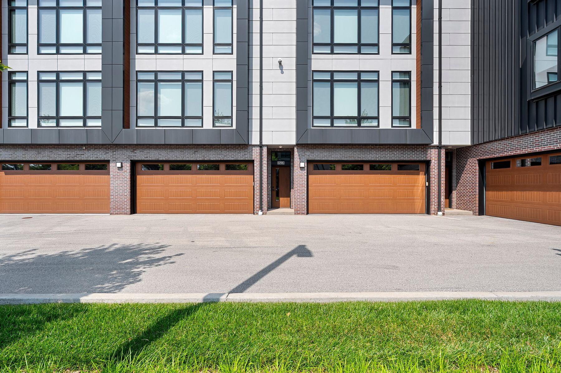 1096 Brookwood Dr