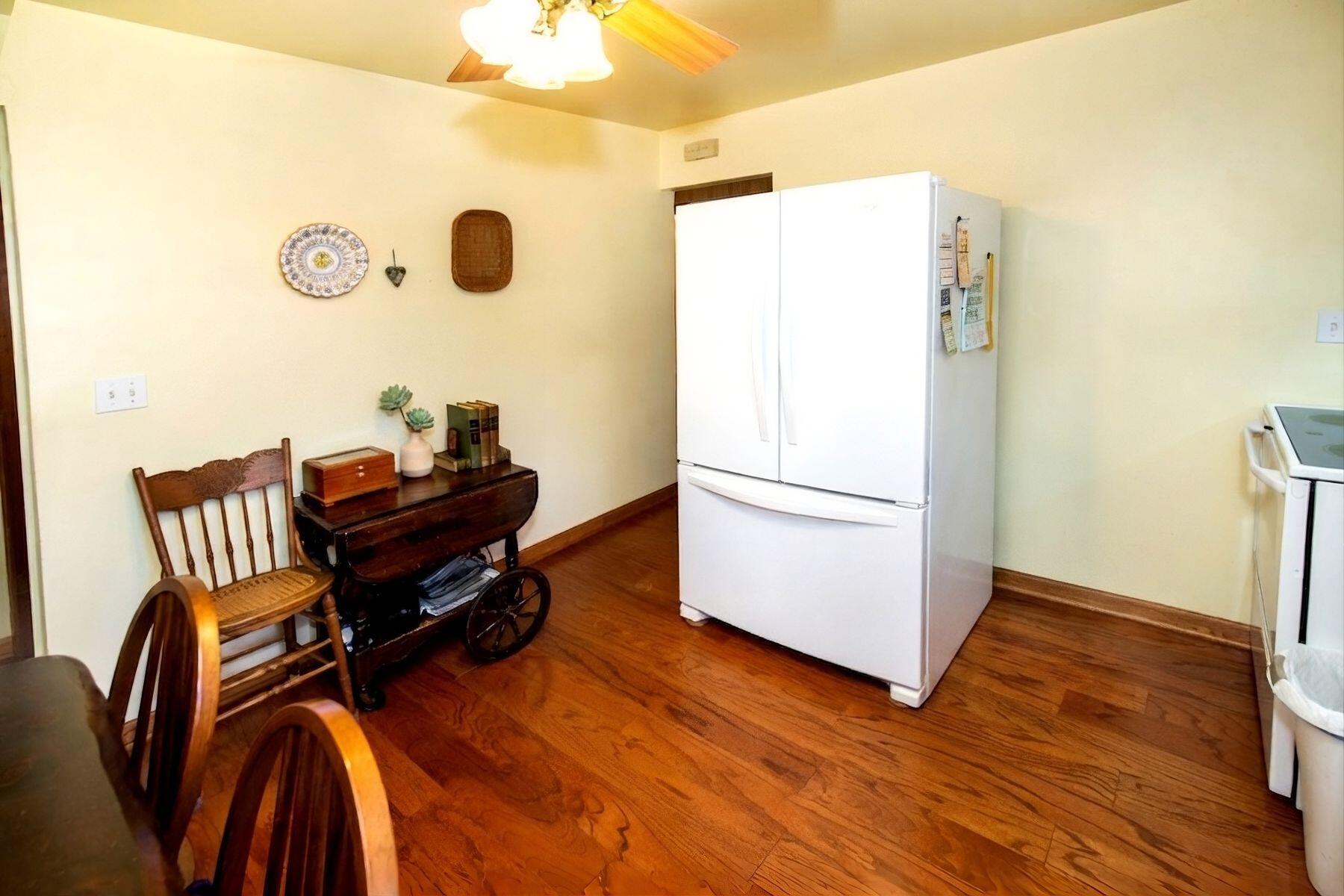 3434 E Bottsford Ave