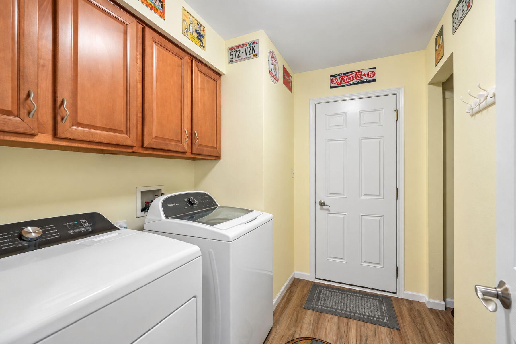 281 Louvain Ln