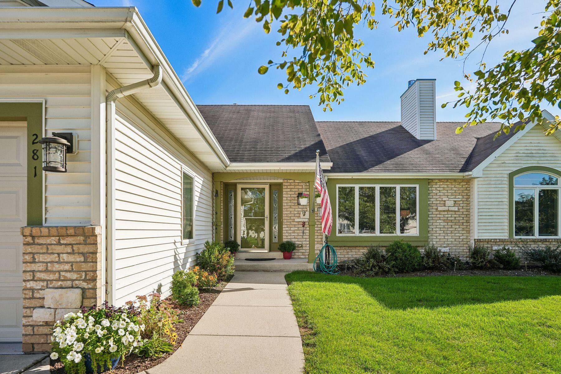 281 Louvain Ln