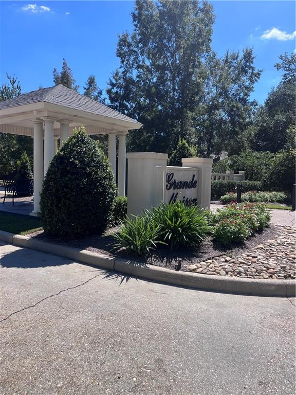 116 CHATEAU PAPILLON None