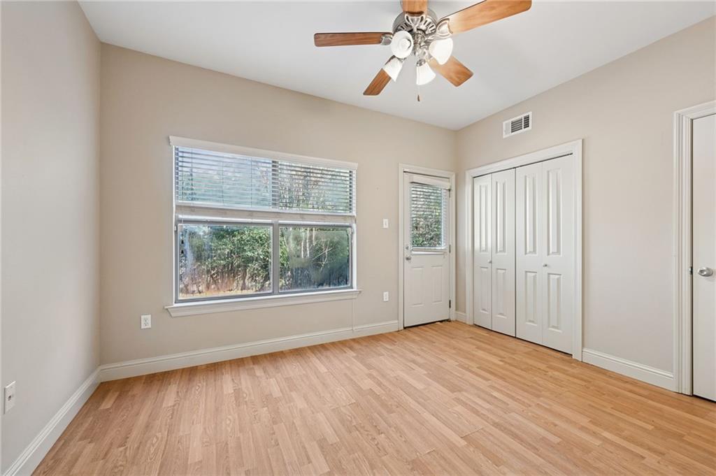 19104 SANDY Lane 14