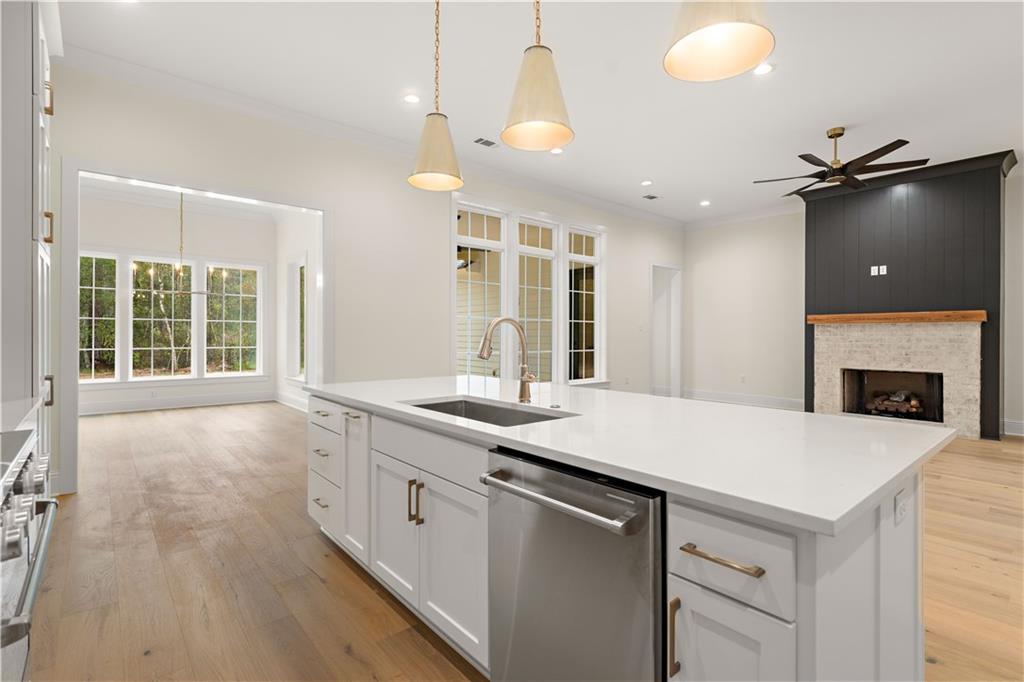 208 CHATEAU PAPILLION None