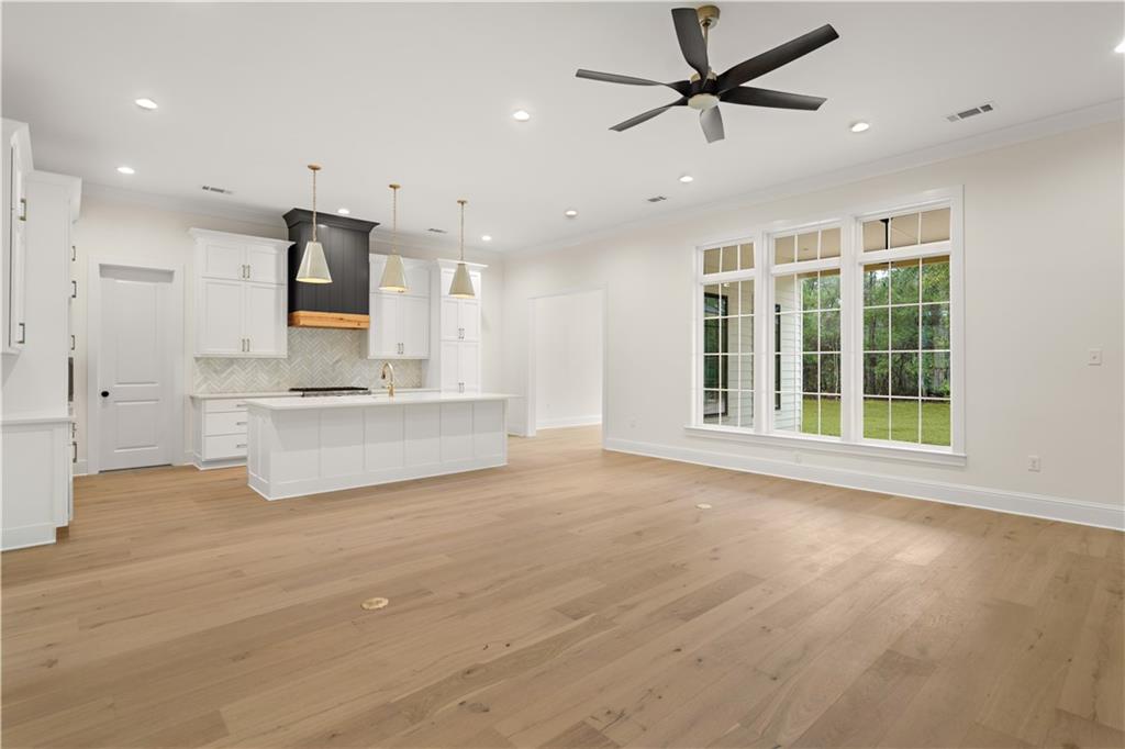 208 CHATEAU PAPILLION None