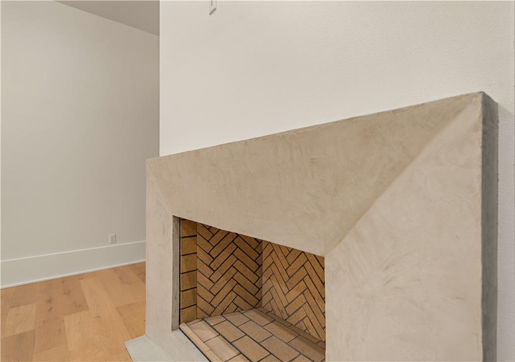 379 RUE CHARLOTTE None