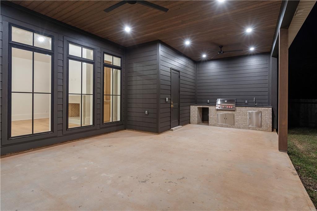 379 RUE CHARLOTTE None