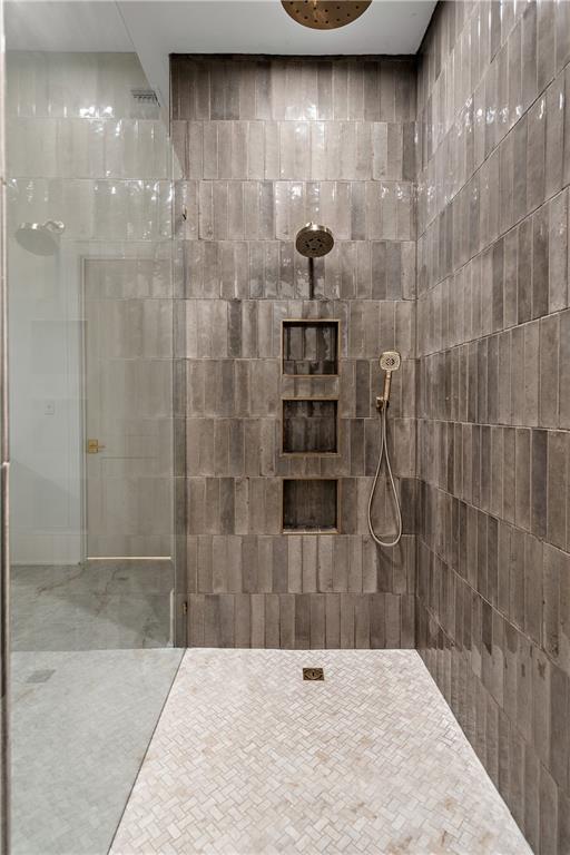 379 RUE CHARLOTTE None