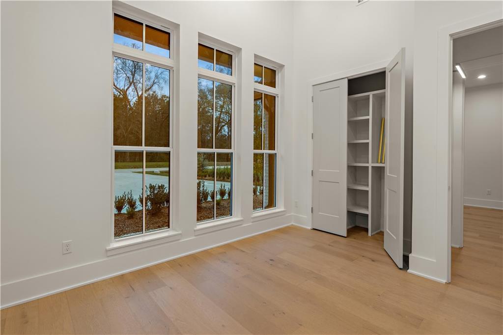 379 RUE CHARLOTTE None