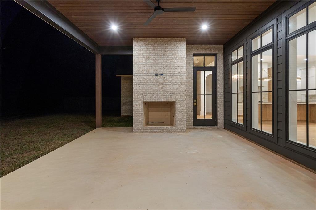 379 RUE CHARLOTTE None