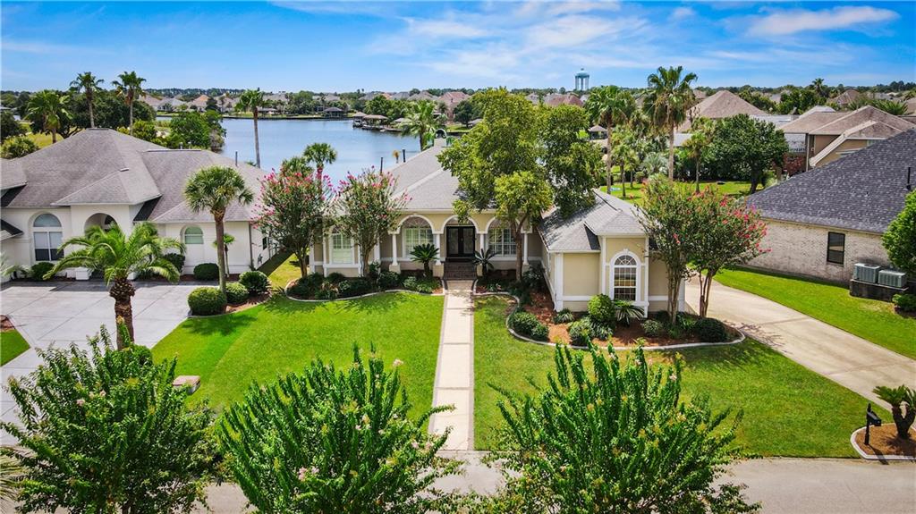 1007 MARINERS COVE Boulevard