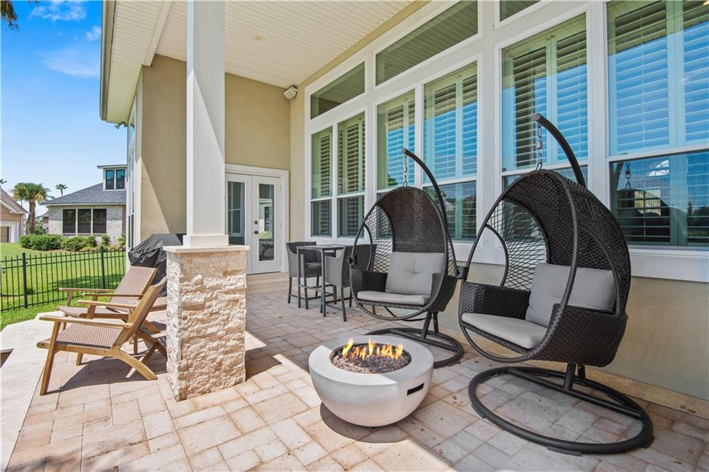 1007 MARINERS COVE Boulevard