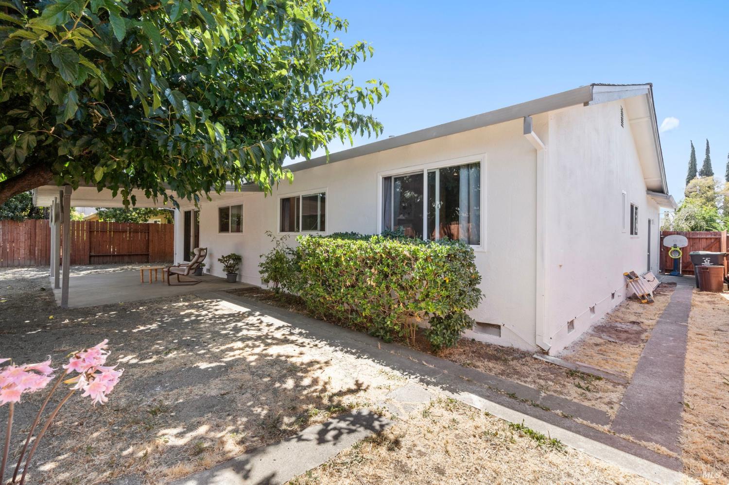 1030 Meadowlark Drive