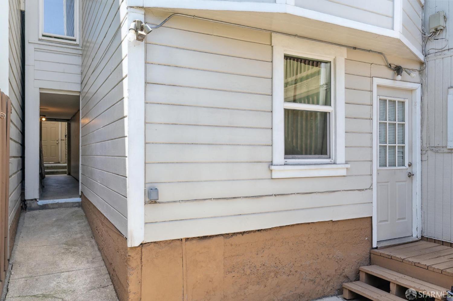 542-544 Presidio Avenue