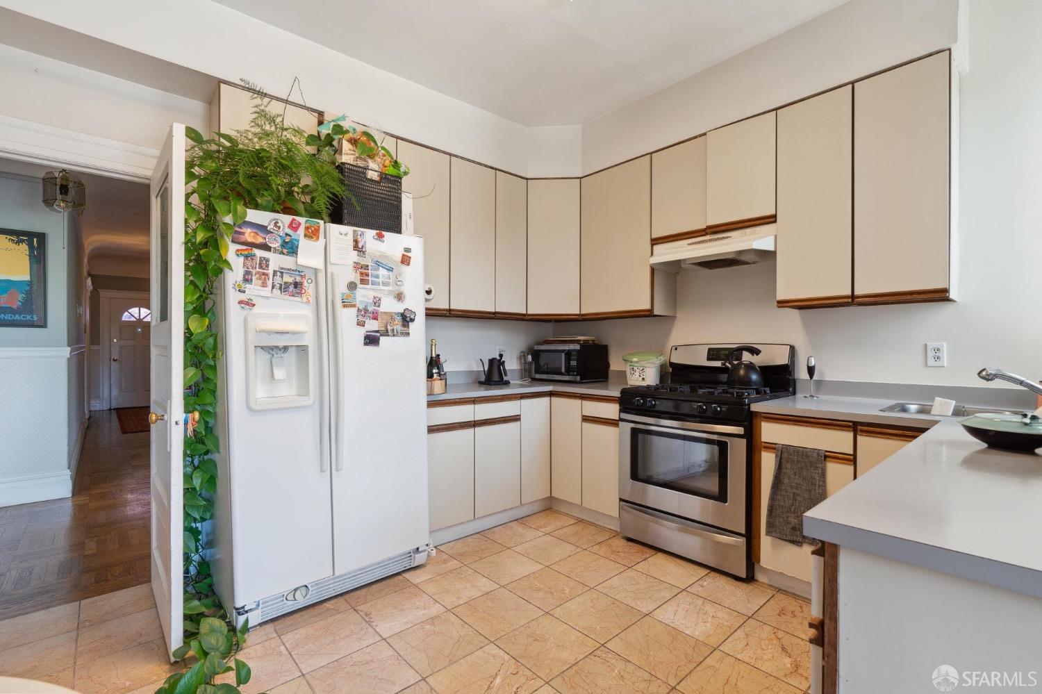 542-544 Presidio Avenue