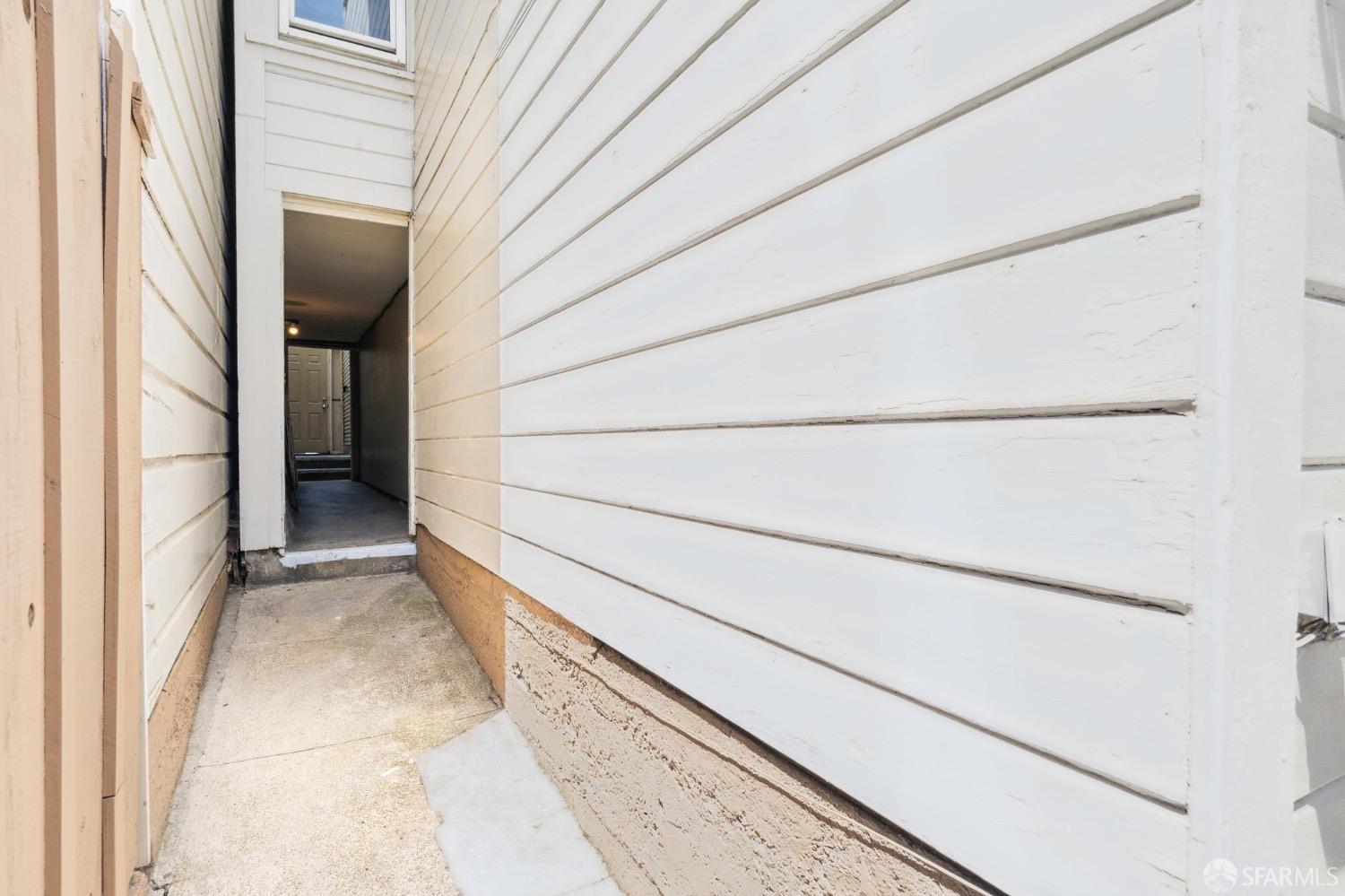 542-544 Presidio Avenue