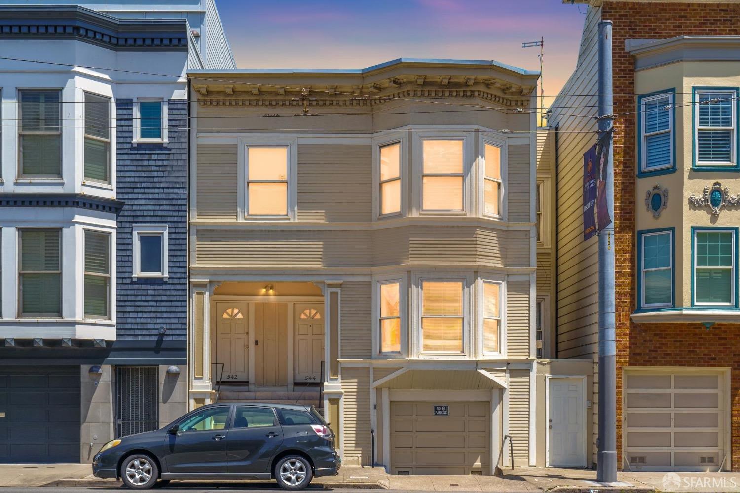 542-544 Presidio Avenue