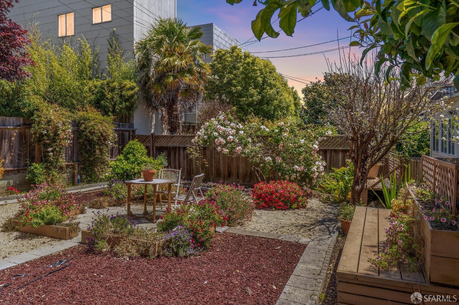 542-544 Presidio Avenue