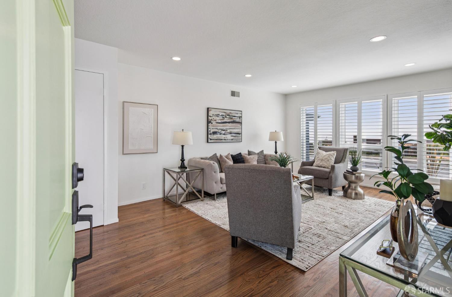 269 Beachview Avenue