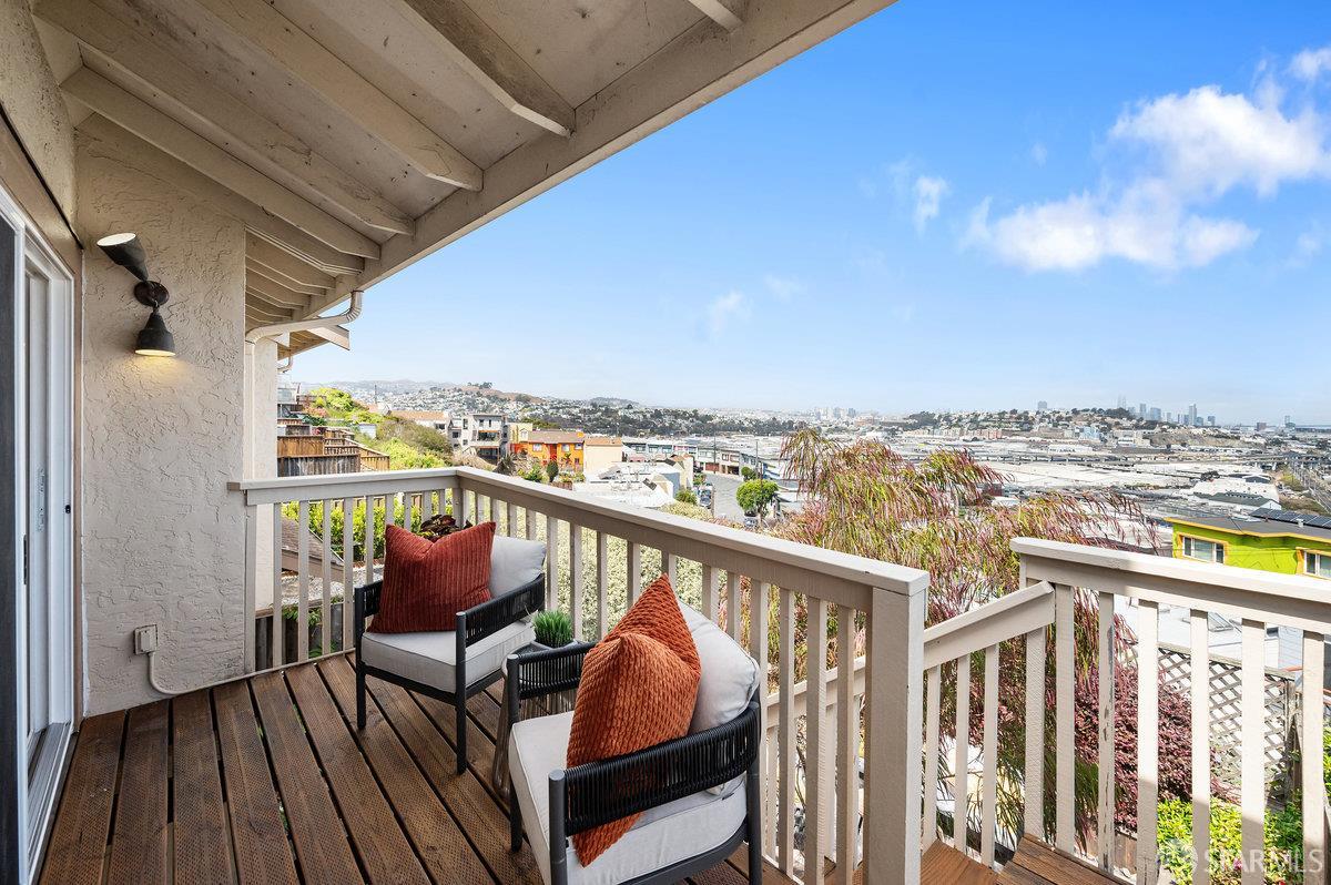 200 Bayview Circle