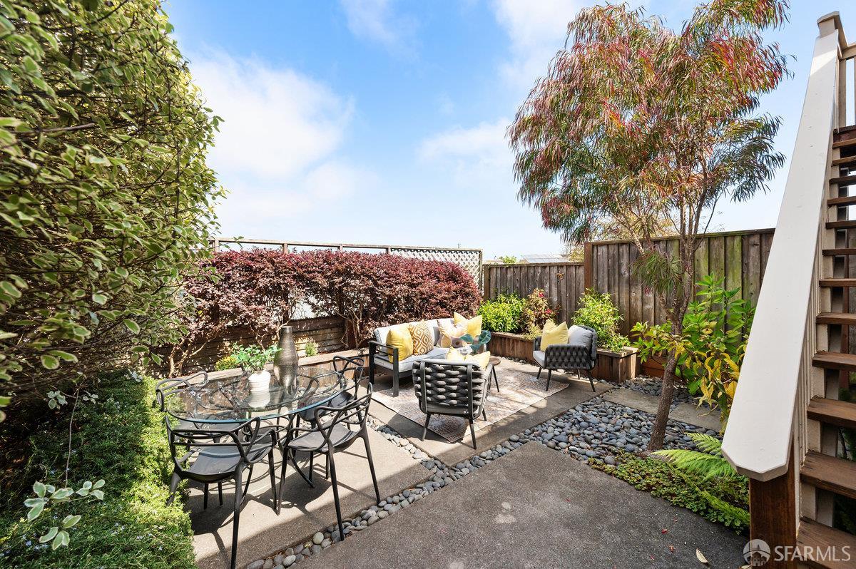 200 Bayview Circle