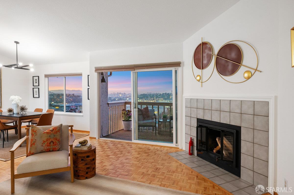 200 Bayview Circle