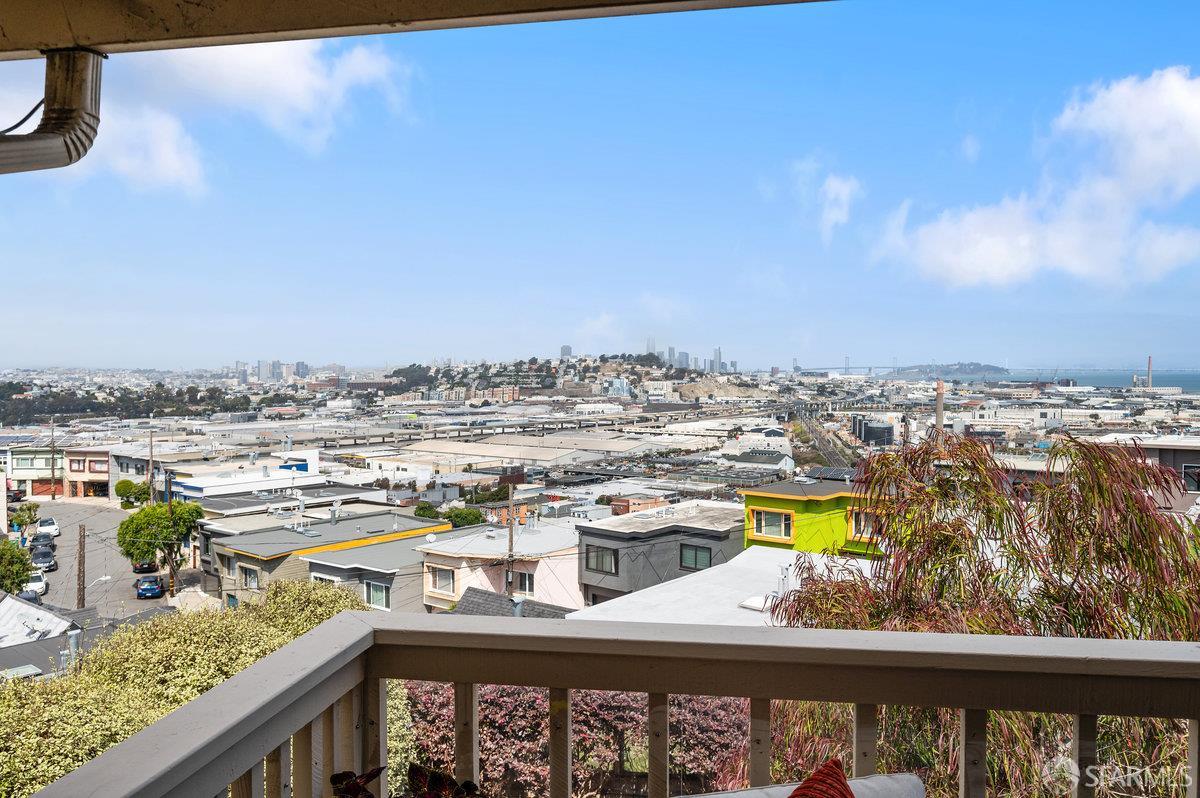 200 Bayview Circle