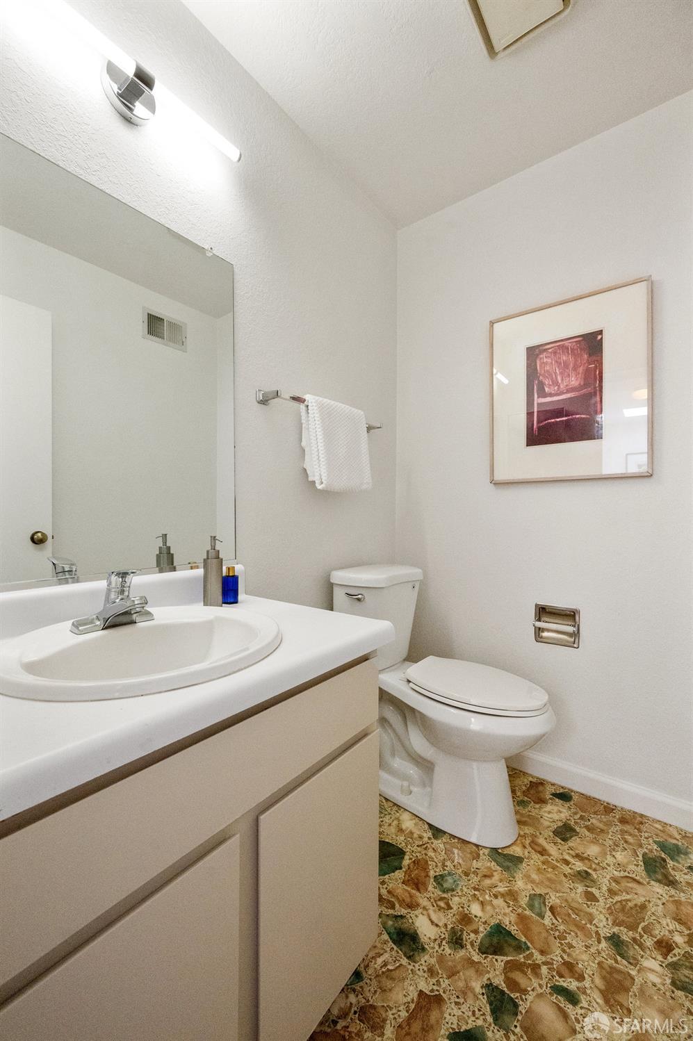 200 Bayview Circle