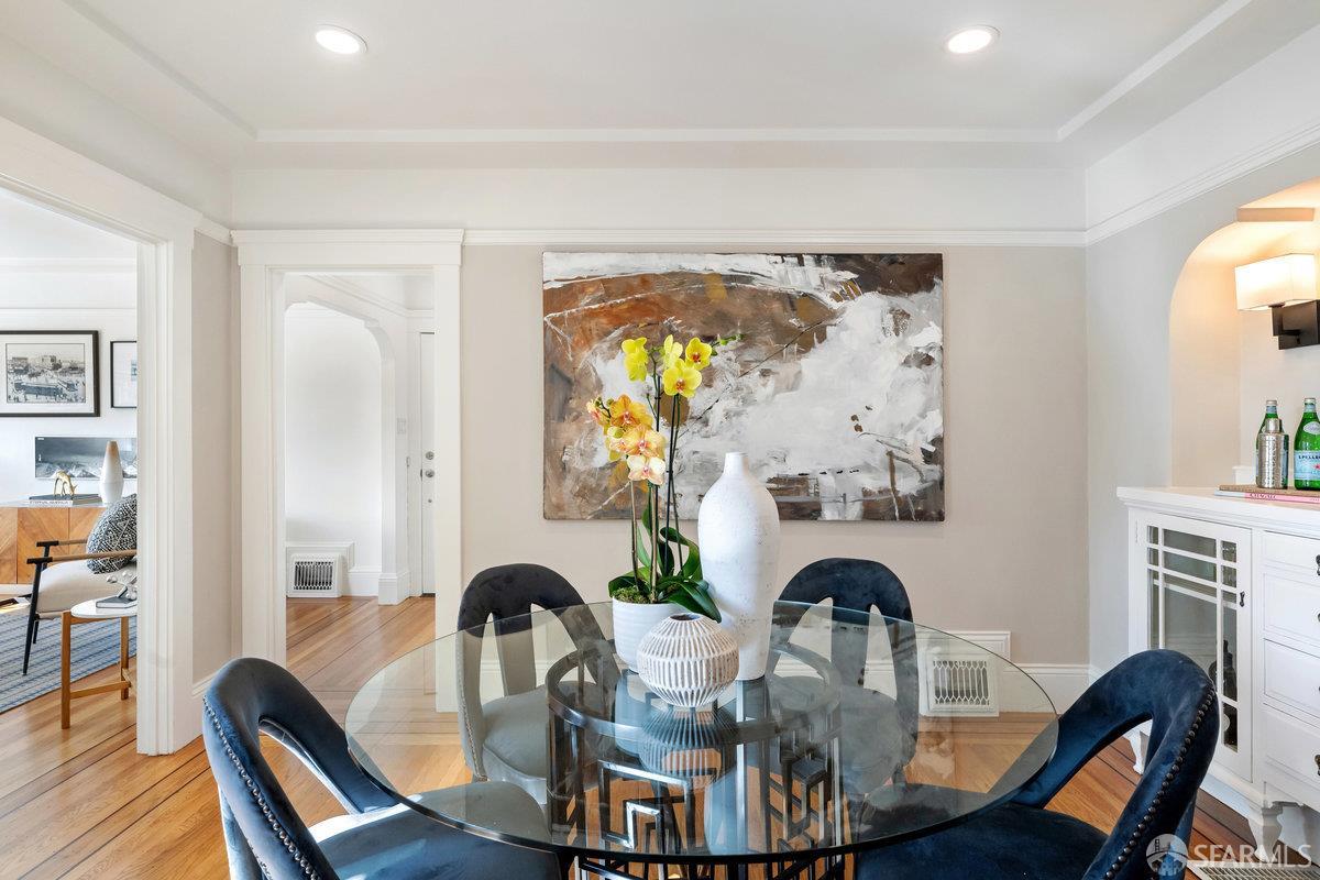 291 Capistrano Avenue