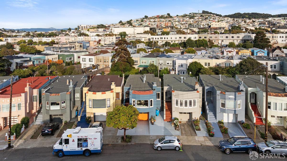 291 Capistrano Avenue