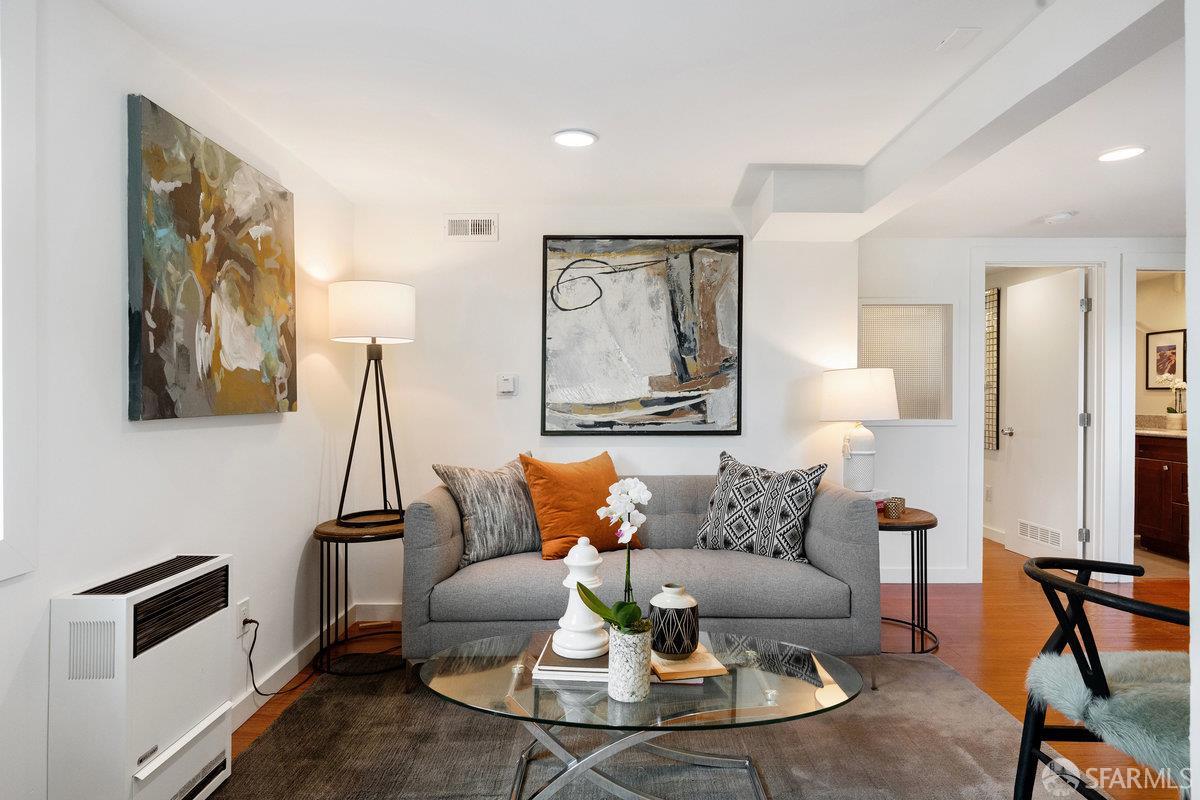 291 Capistrano Avenue