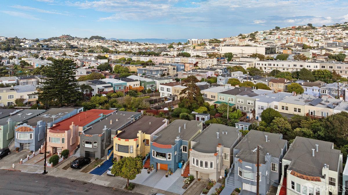 291 Capistrano Avenue