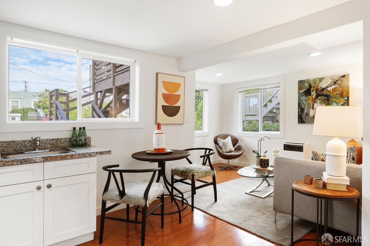 291 Capistrano Avenue