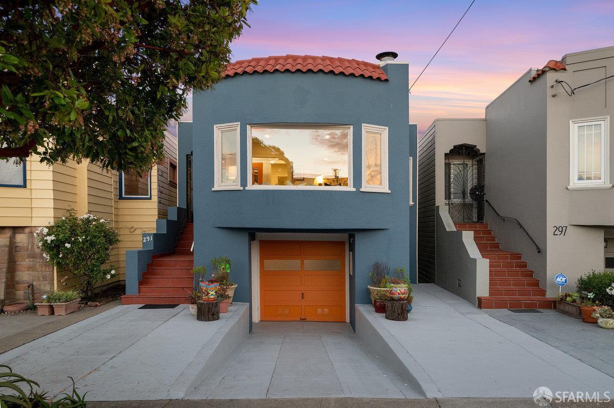 291 Capistrano Avenue