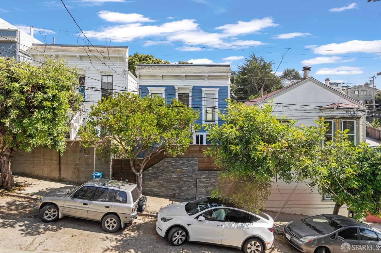 59 Lundys Lane