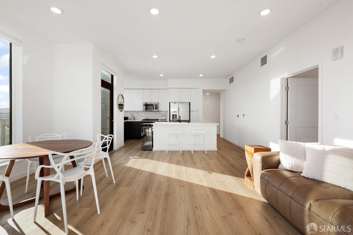52 Kirkwood Avenue # 426