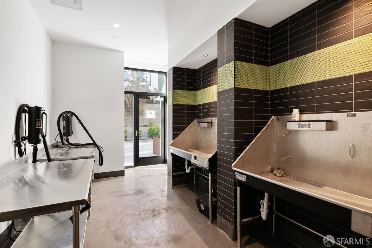 52 Kirkwood Avenue # 426