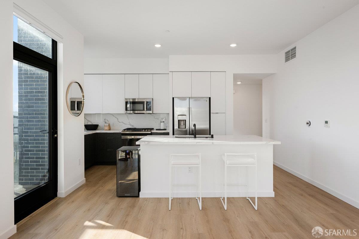 52 Kirkwood Avenue # 426