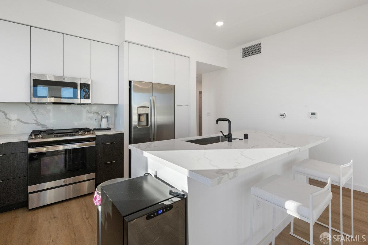 52 Kirkwood Avenue # 426