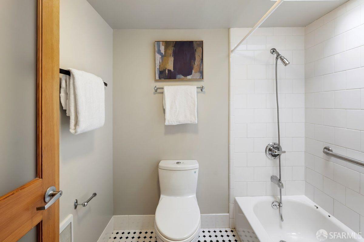 1011 23rd Street # 13