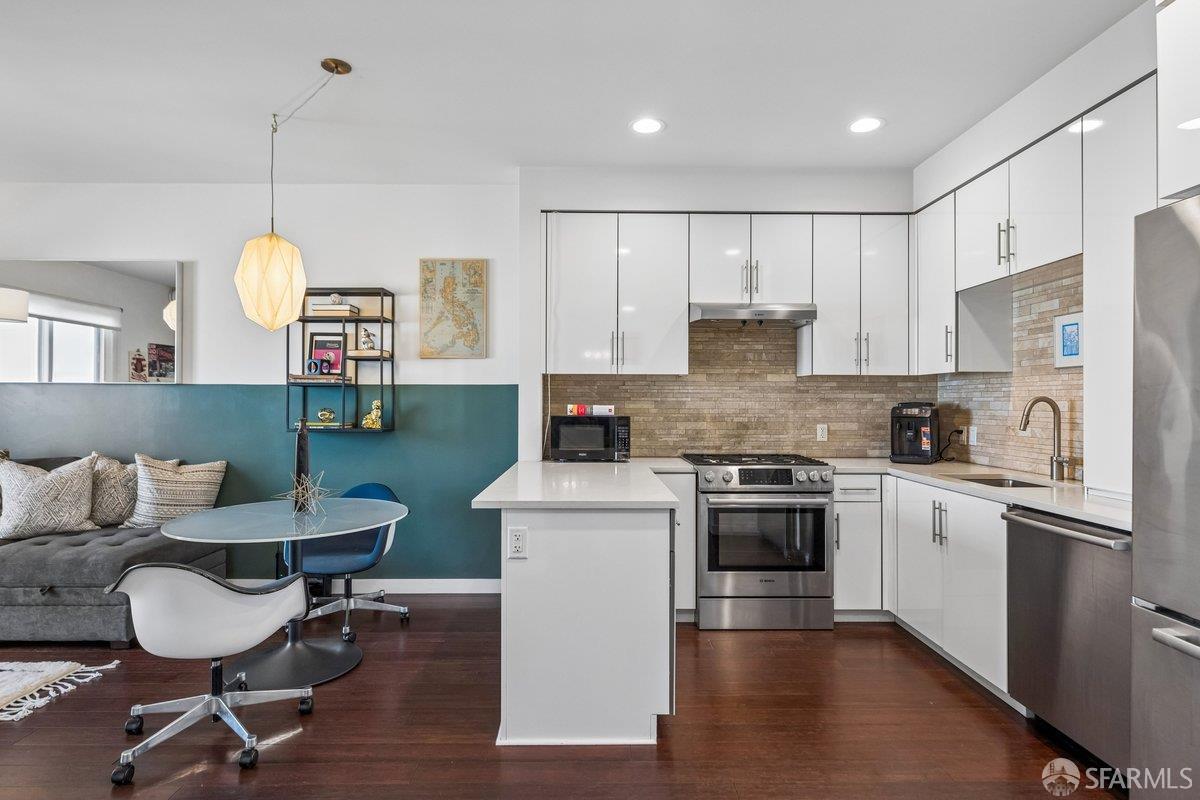 50 Jerrold Avenue # 306