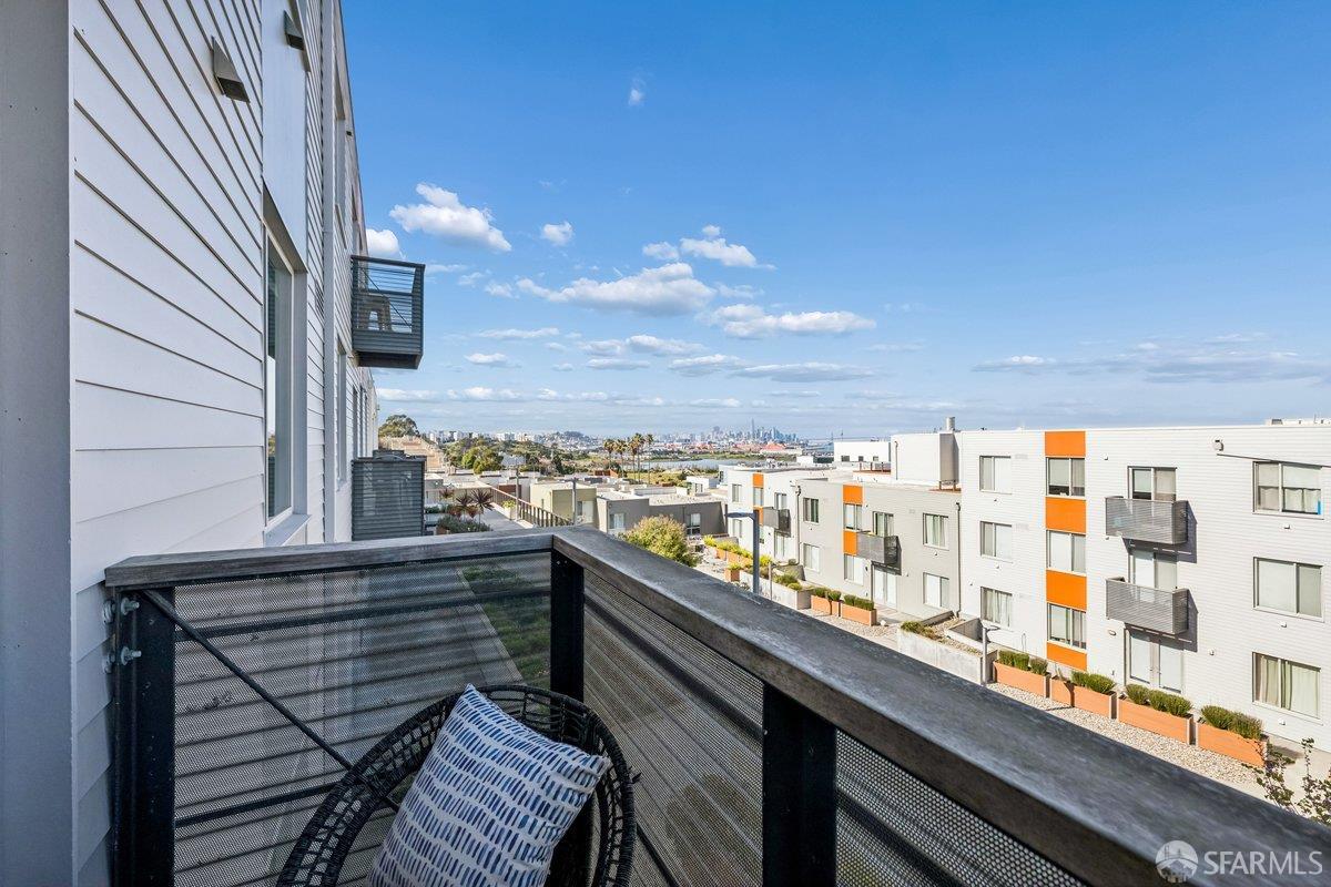 50 Jerrold Avenue # 306