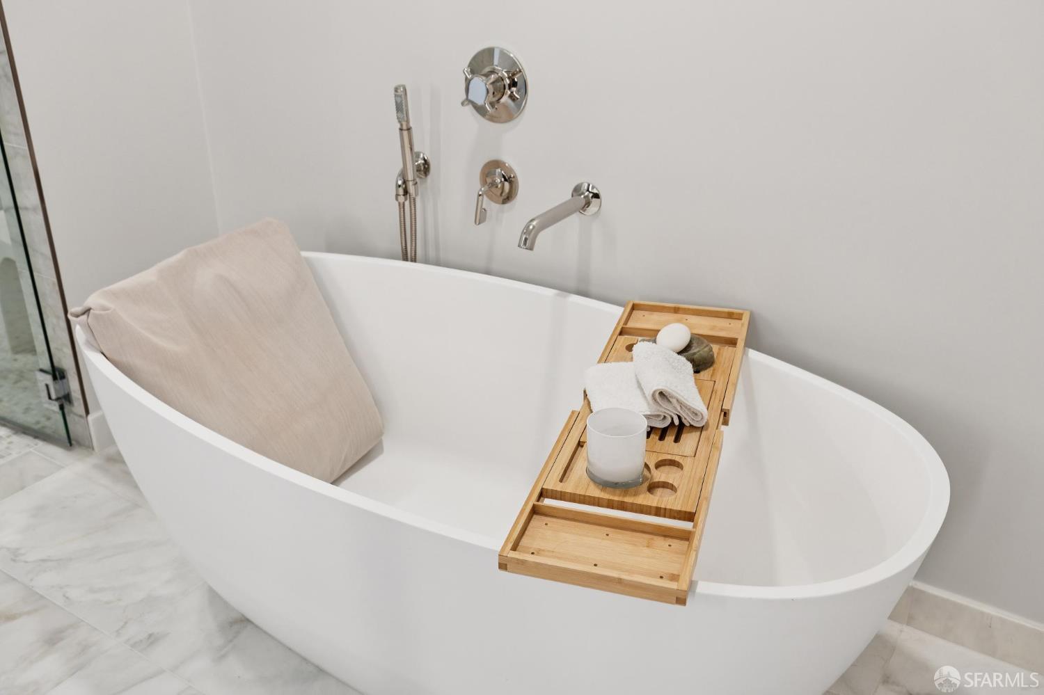 2525 Van Ness Avenue # 604