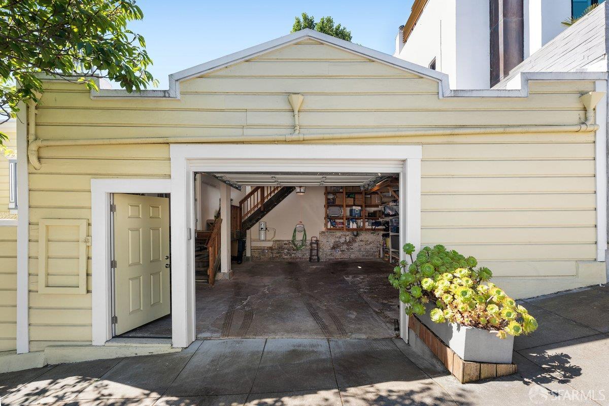 1352 Sanchez Street