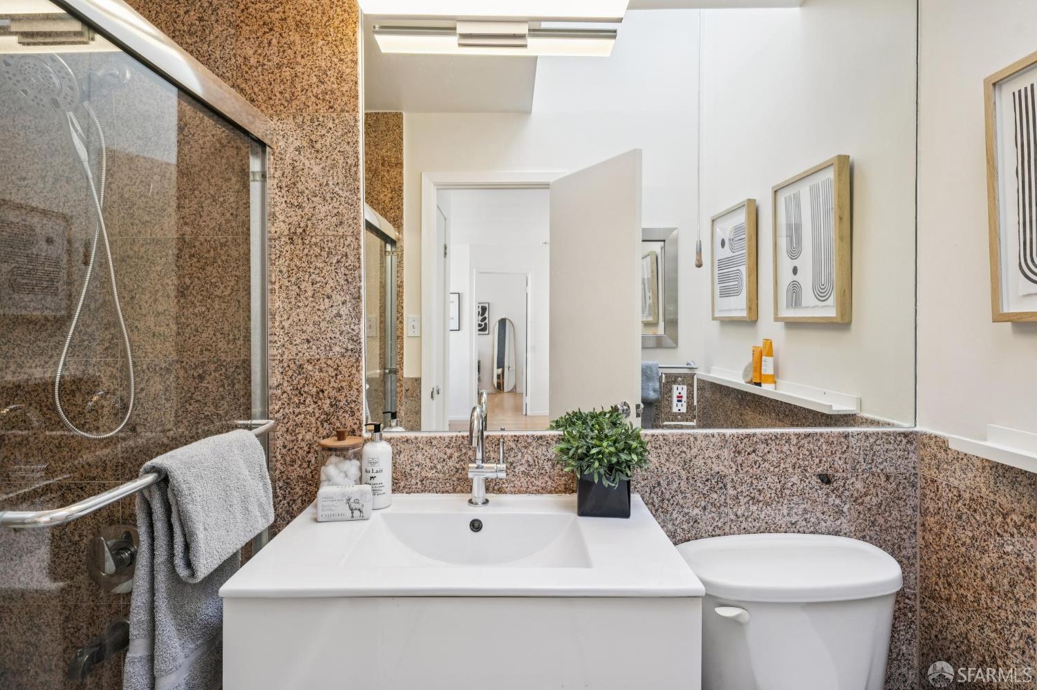 25 Camp Street # 5