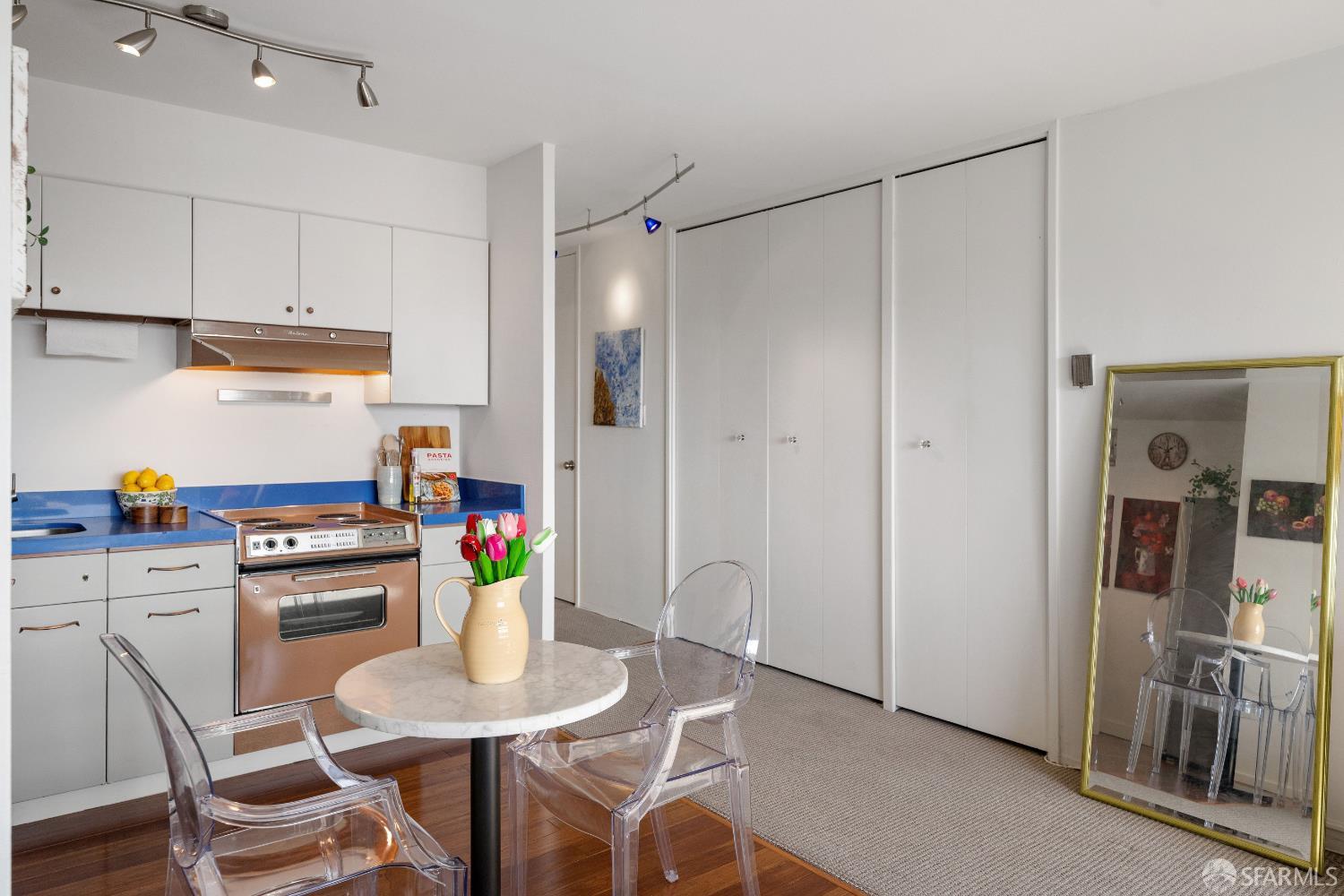 1001 Pine Street # 1308
