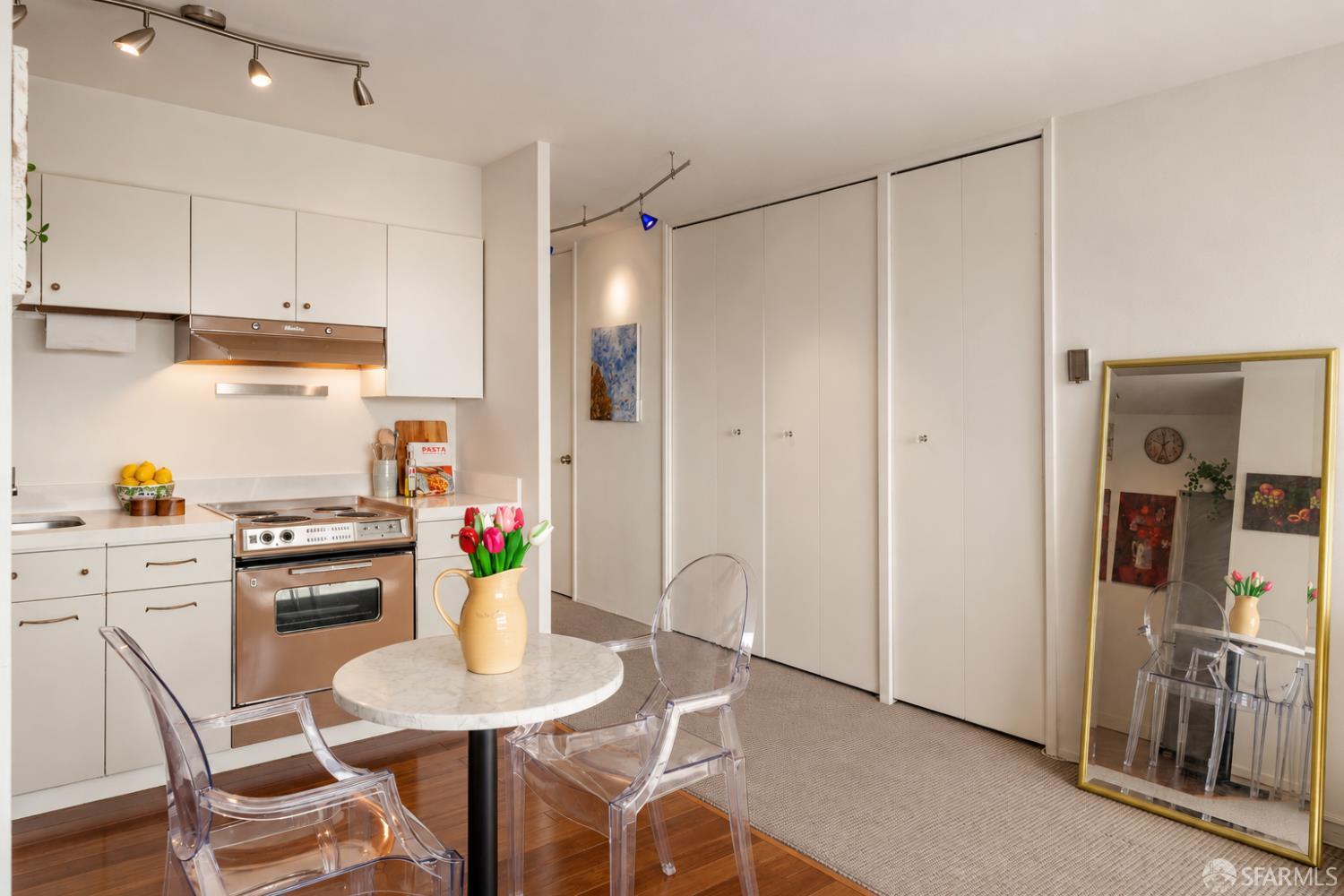 1001 Pine Street # 1308