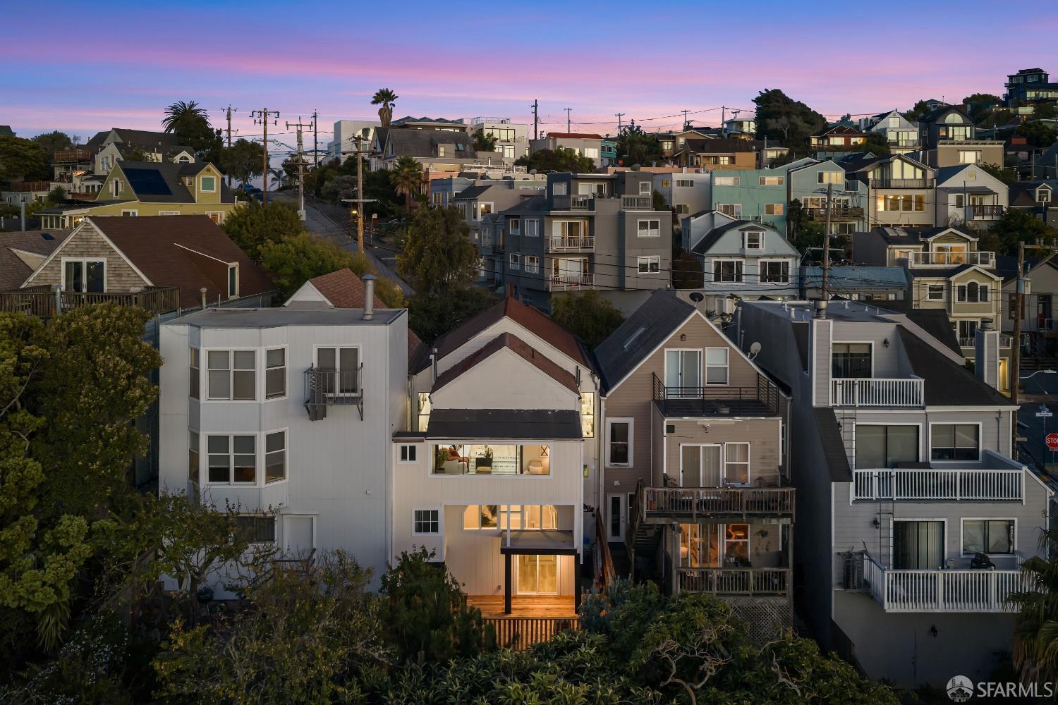 90 Peralta Avenue