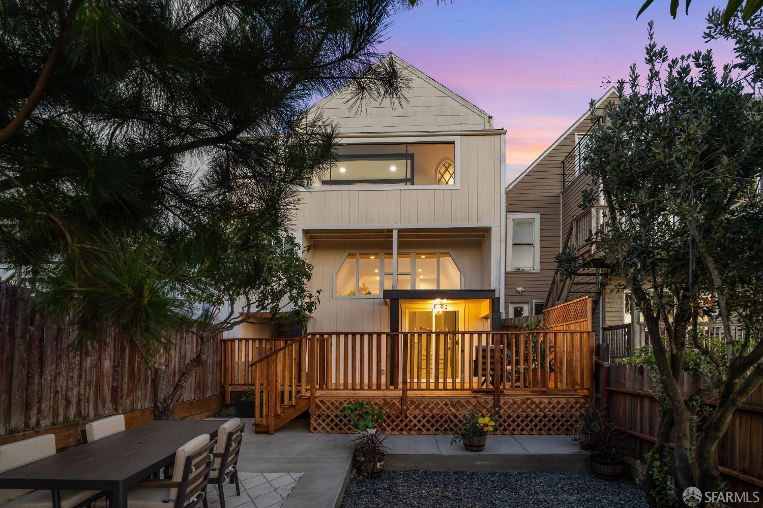90 Peralta Avenue