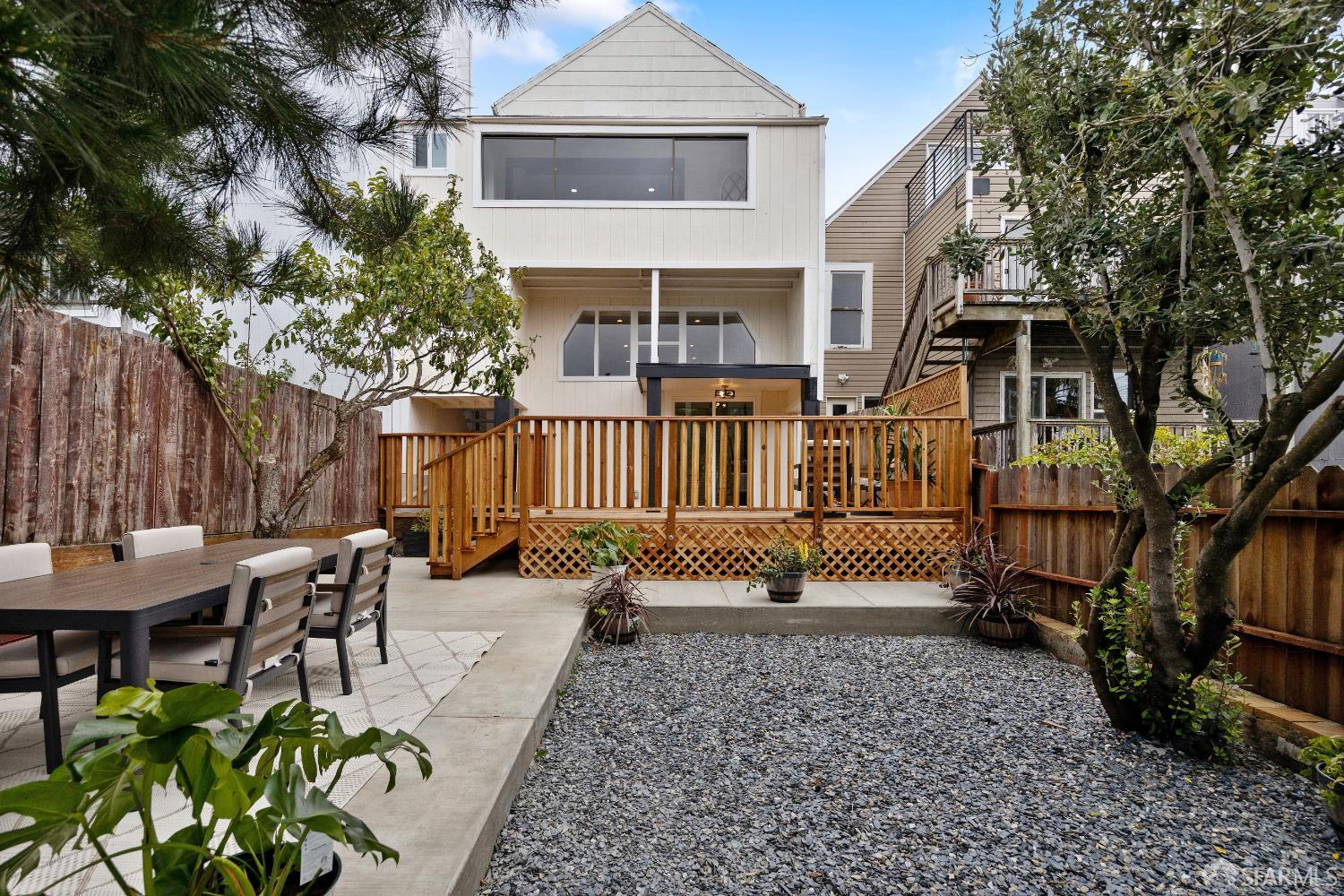 90 Peralta Avenue
